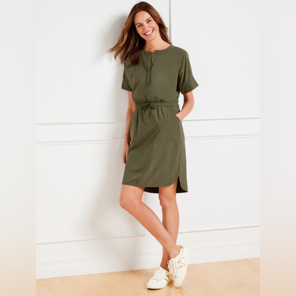 Like NEW! Olive Drawstring Waist Short Sleeve Dress